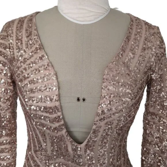 Shareen Collections Plunge Sequin Dress - Picture 4 of 5